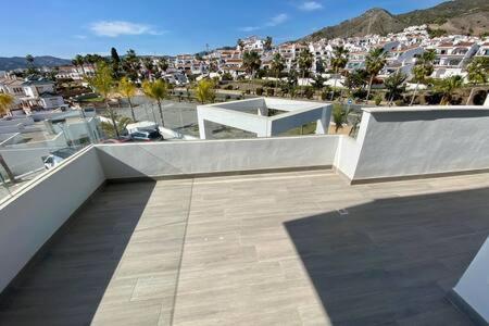 Royal Palm 22 Luxurious 3 Bedroom Penthouse Nerja Exteriör bild