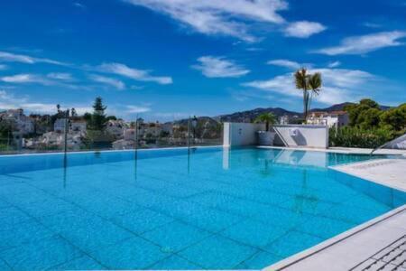 Royal Palm 22 Luxurious 3 Bedroom Penthouse Nerja Exteriör bild